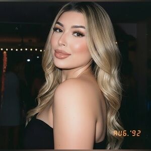 Meet your Posher, Anessa